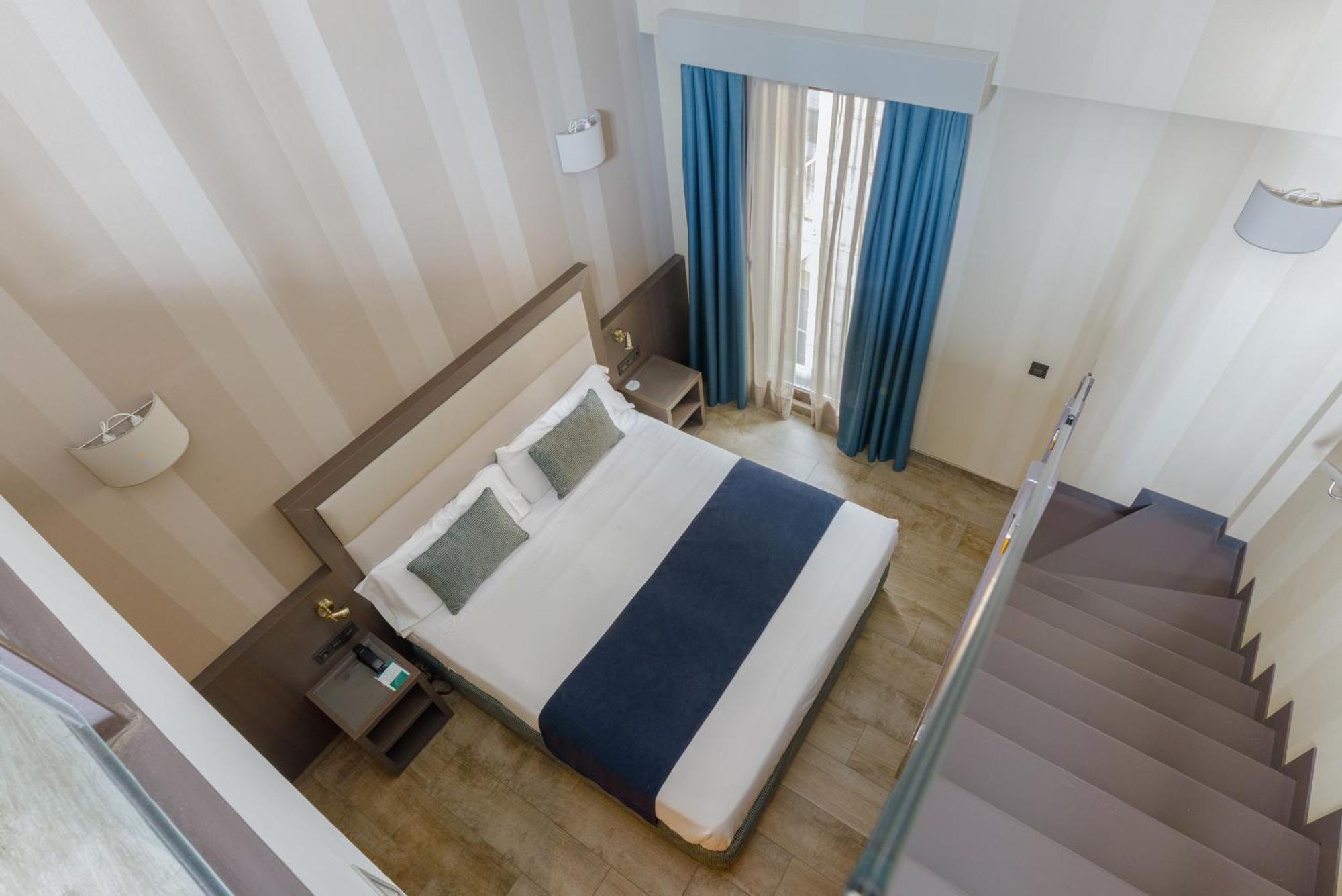 Triple Room Terrace
