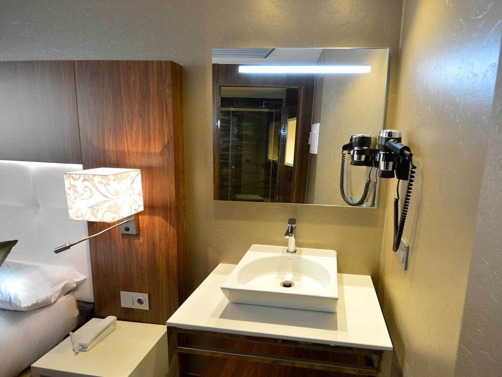 Standard Single Room,1742874374:JPEG